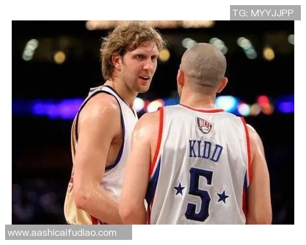 足球巨星成功求婚感动全场 与爱人携手步入人生新篇章